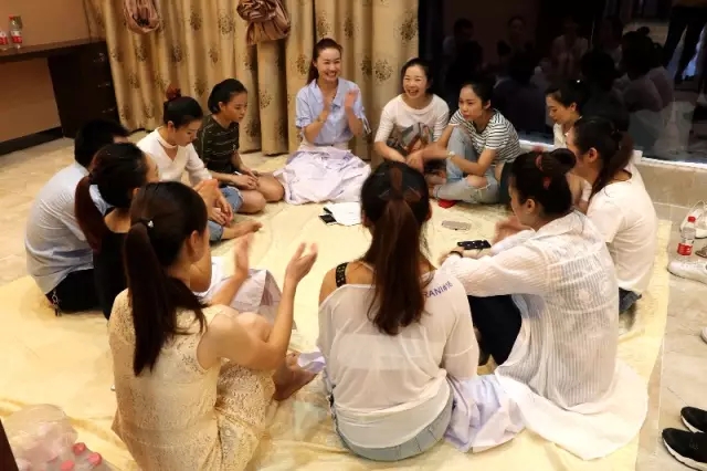 魚(yú)美人第一期員工培訓(xùn)