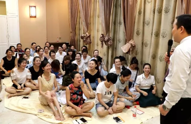 魚(yú)美人第一期員工培訓(xùn)